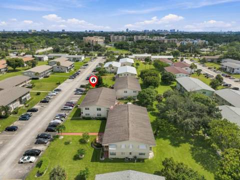 80 Norwich D, West Palm Beach FL - photo 23 of 27