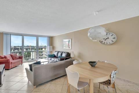 3570 S Ocean Boulevard #511, South Palm Beach FL - photo 7 of 32
