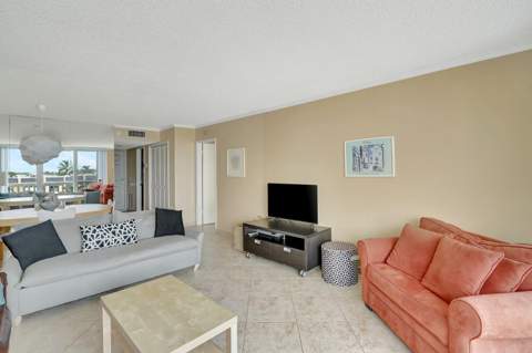 3570 S Ocean Boulevard #511, South Palm Beach FL - photo 13 of 32