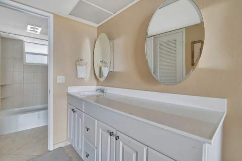 3570 S Ocean Boulevard #511, South Palm Beach FL - photo 18 of 32
