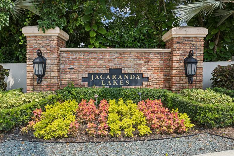 4 bedroom Single Family Residence at 1240 NW 100th Way, Jacaranda Parcel 274, Plantation — photo 4