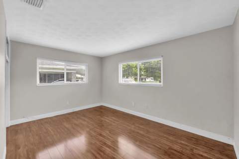 731 NE 49th Street, Oakland Park FL - photo 18 of 35