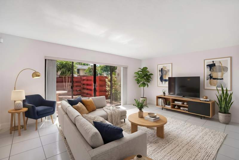 3 bedroom Condominium at 3015 Oaktree Lane #Unit 277, Family Townhouses Of The Lakes, Hollywood — photo 2