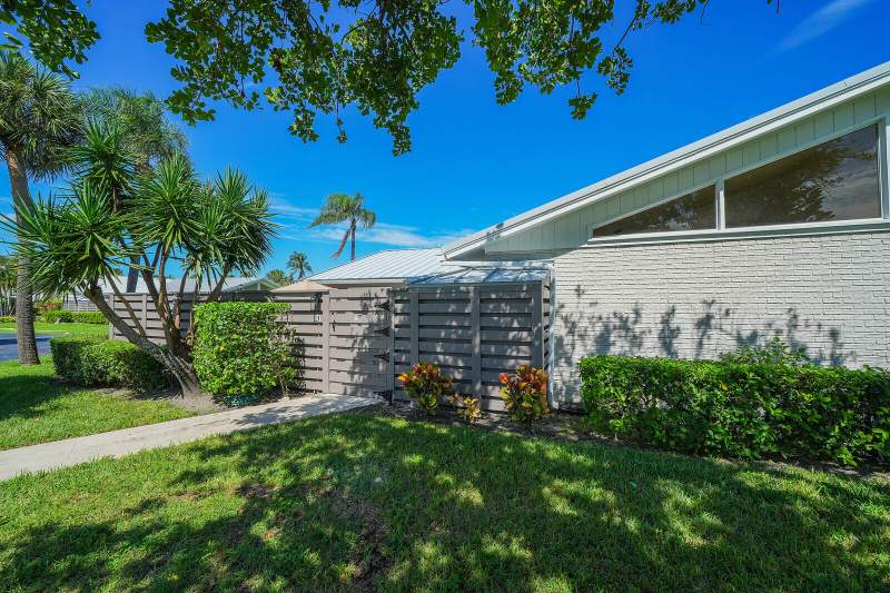 2 bedroom Condominium at 1801 S US Highway 1 #8C, Oceanside Terrace Condo, Jupiter — photo 3