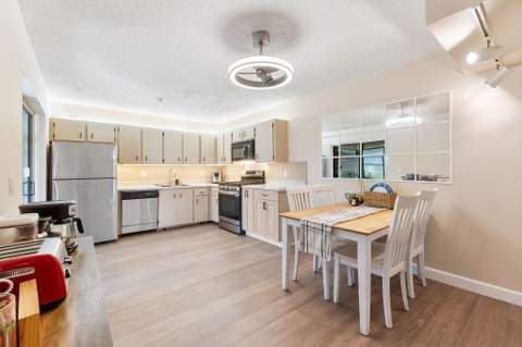 2185 White Pine Circle #C, Greenacres FL - photo 10 of 39