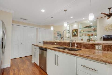 8701 Chapman Oak Court, Palm Beach Gardens FL - photo 13 of 31
