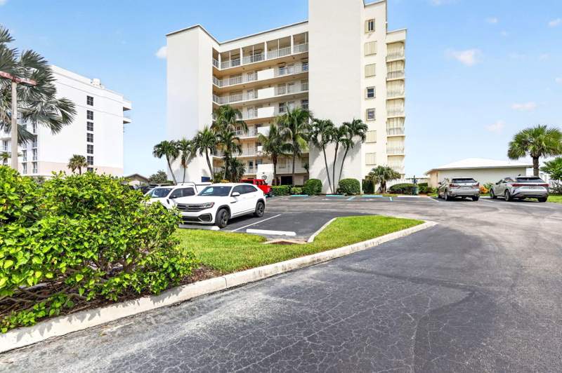 2 bedroom Condominium at 10980 S Ocean Drive #312, Ocean Dunes Condominium, Jensen Beach — photo 2