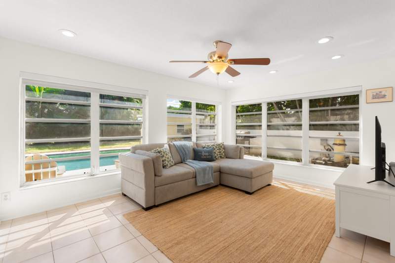 3 bedroom Single Family Residence at 214 NE 28th Road, Chatham Hills Sec B, Boca Raton — photo 5