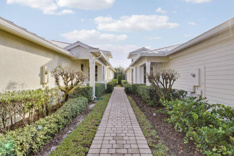 3 bedroom Single Family Residence at 4519 SE Bridgetown Court, Willoughby (Aka Willoughby Cay), Stuart — photo 3