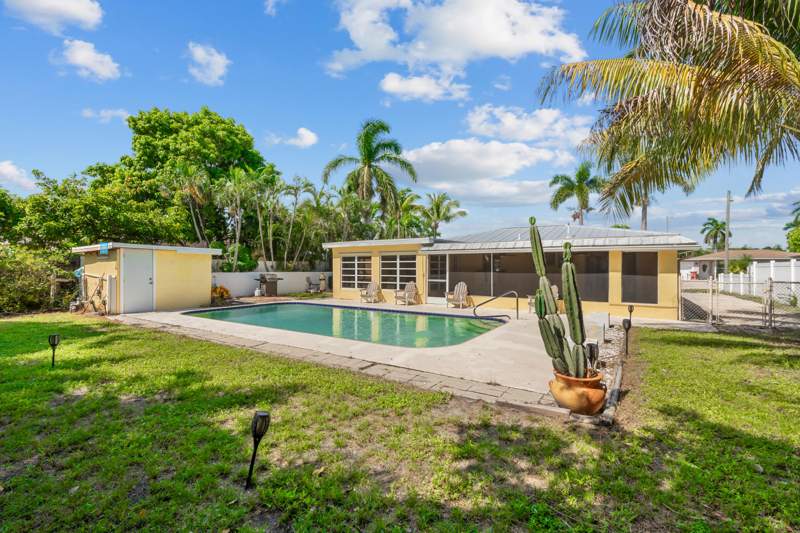 3 bedroom Single Family Residence at 214 NE 28th Road, Chatham Hills Sec B, Boca Raton — photo 2