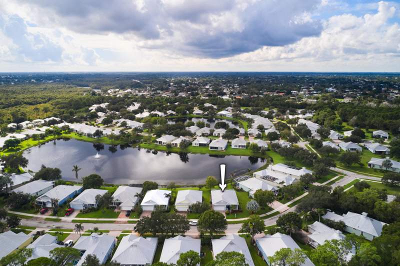 3 bedroom Single Family Residence at 615 NE Canoe Park Circle, River Place, Port St. Lucie — photo 2