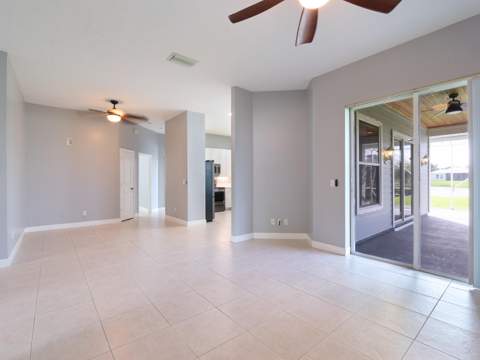 615 NE Canoe Park Circle, Port St. Lucie FL - photo 10 of 56