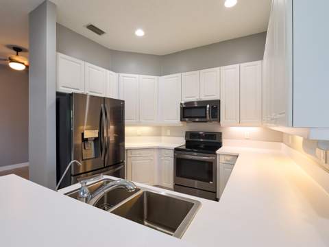 615 NE Canoe Park Circle, Port St. Lucie FL - photo 13 of 56