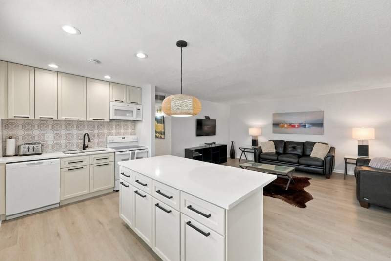 2 bedroom Condominium at 74 Normandy B, Kings Point Normandy Condos, Delray Beach — photo 3