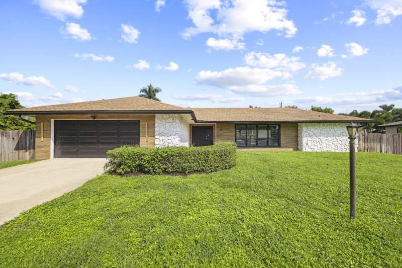 3 bedroom Single Family Residence at 80 W Rubber Tree Drive, Florida Gardens 4, Lake Worth — photo 2