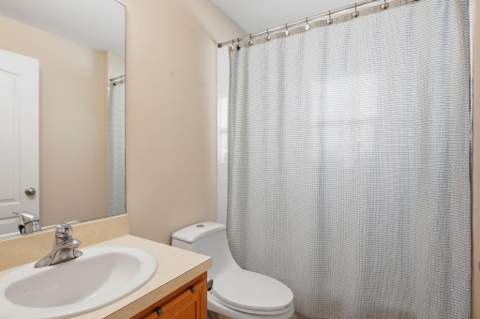 375 Berenger Walk, Royal Palm Beach FL - photo 14 of 32