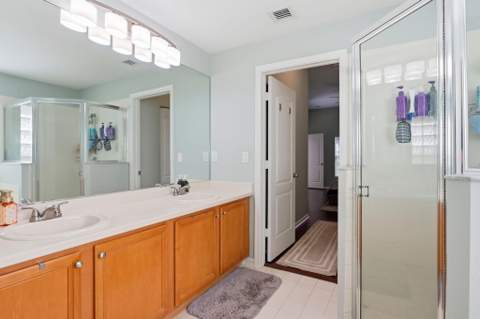375 Berenger Walk, Royal Palm Beach FL - photo 18 of 32