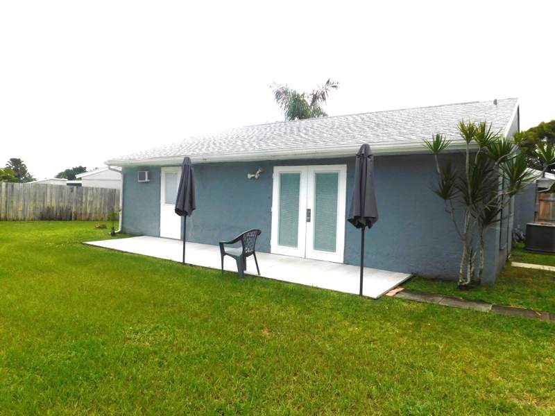 3 bedroom Single Family Residence at 1367 Elmbank Way, Counterpoint Estates 10, Royal Palm Beach — photo 2