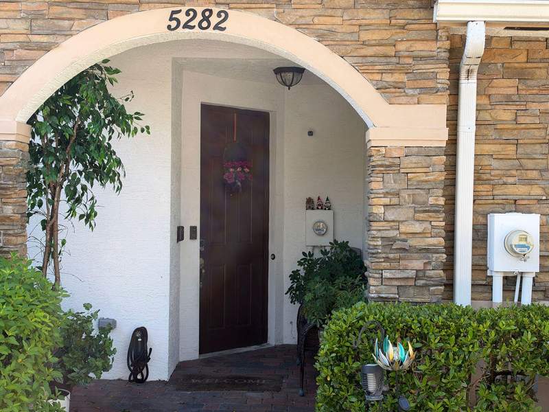 3 bedroom Townhouse at 5282 Ashley River Road, Charleston Commons 2, West Palm Beach — photo 2