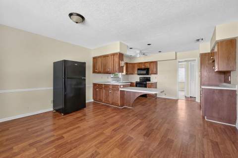 7625 Canal Drive, Lake Worth FL - photo 15 of 32