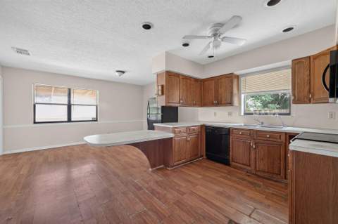 7625 Canal Drive, Lake Worth FL - photo 18 of 32