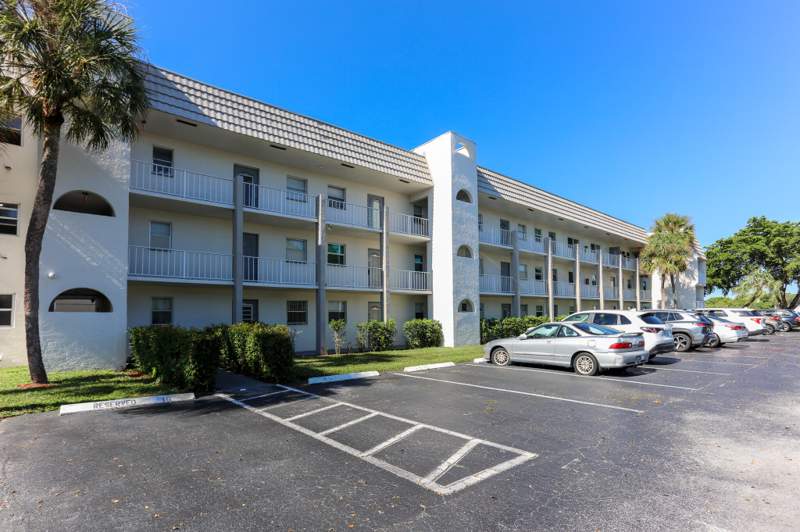 1 bedroom Condominium at 8110 Sunrise Lakes Boulevard #108, Sunrise Lakes 35 Condo, Sunrise — photo 5