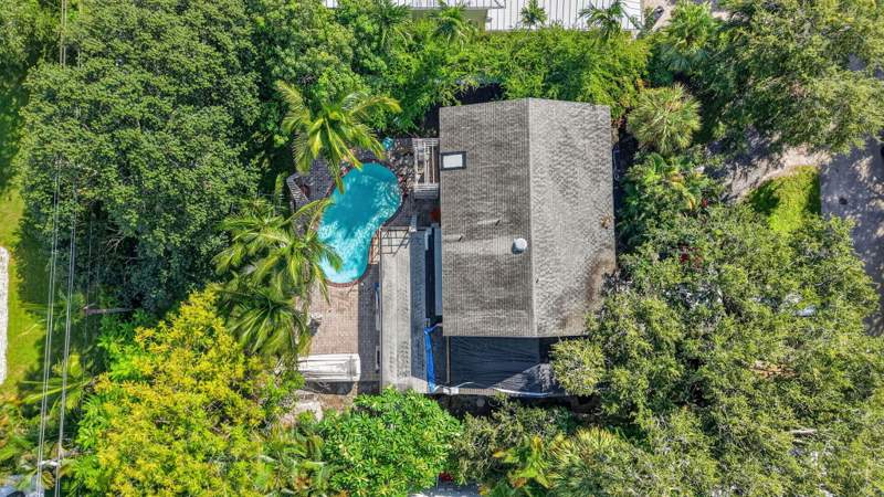 4 bedroom Single Family Residence at 1135 SW 20th Street, Palm Beach Farms, Boca Raton — photo 5