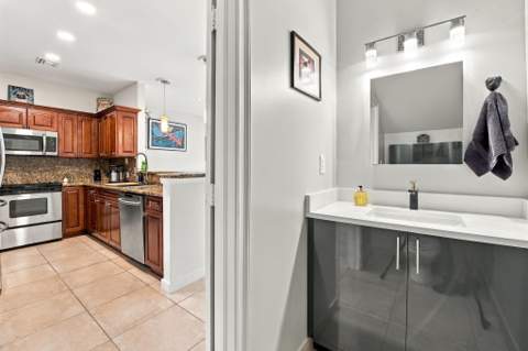 1795 NE 4th Avenue #A1, Fort Lauderdale FL - photo 7 of 32
