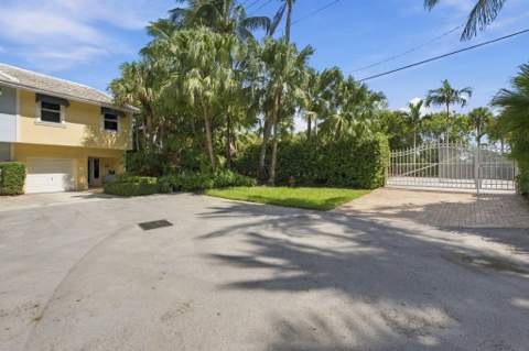 1795 NE 4th Avenue #A1, Fort Lauderdale FL - photo 22 of 32