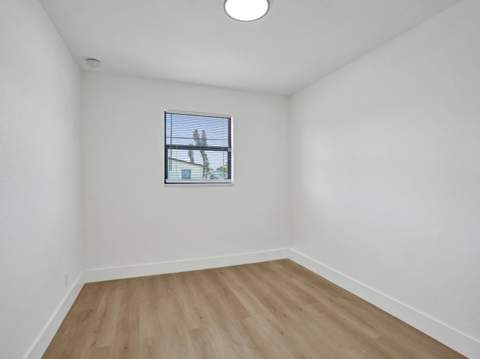 1259 W 26th Street, West Palm Beach FL - photo 24 of 38