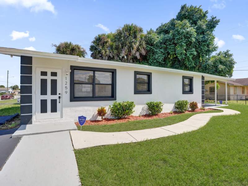 3 bedroom Single Family Residence at 1259 W 26th Street, Monroe Heights, West Palm Beach — photo 2