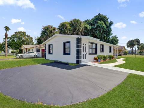 1259 W 26th Street, West Palm Beach FL - photo 6 of 38