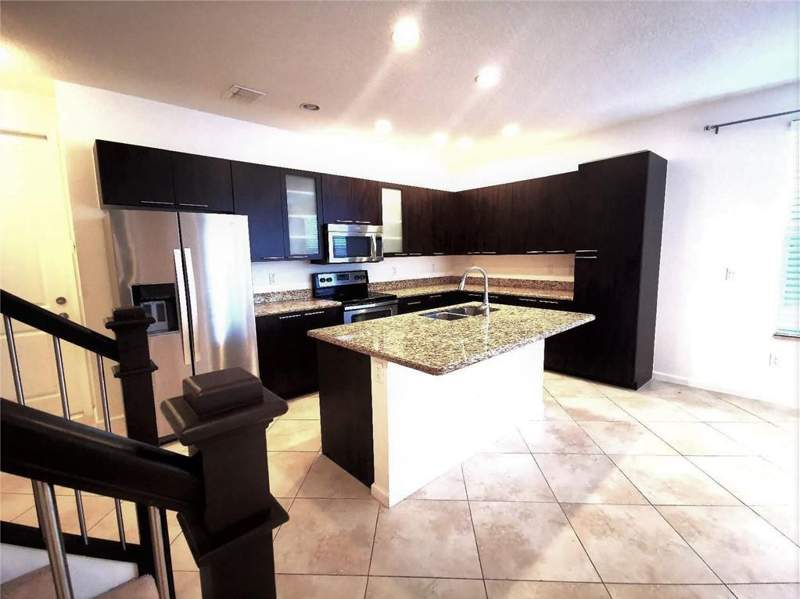 3 bedroom Townhouse at 5011 NW 15th Terrace, Blue Lake Townhomes, Boca Raton — photo 3