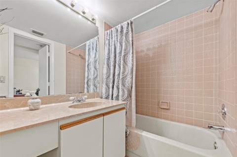 405 Liberty Court #405, Deerfield Beach FL - photo 24 of 48