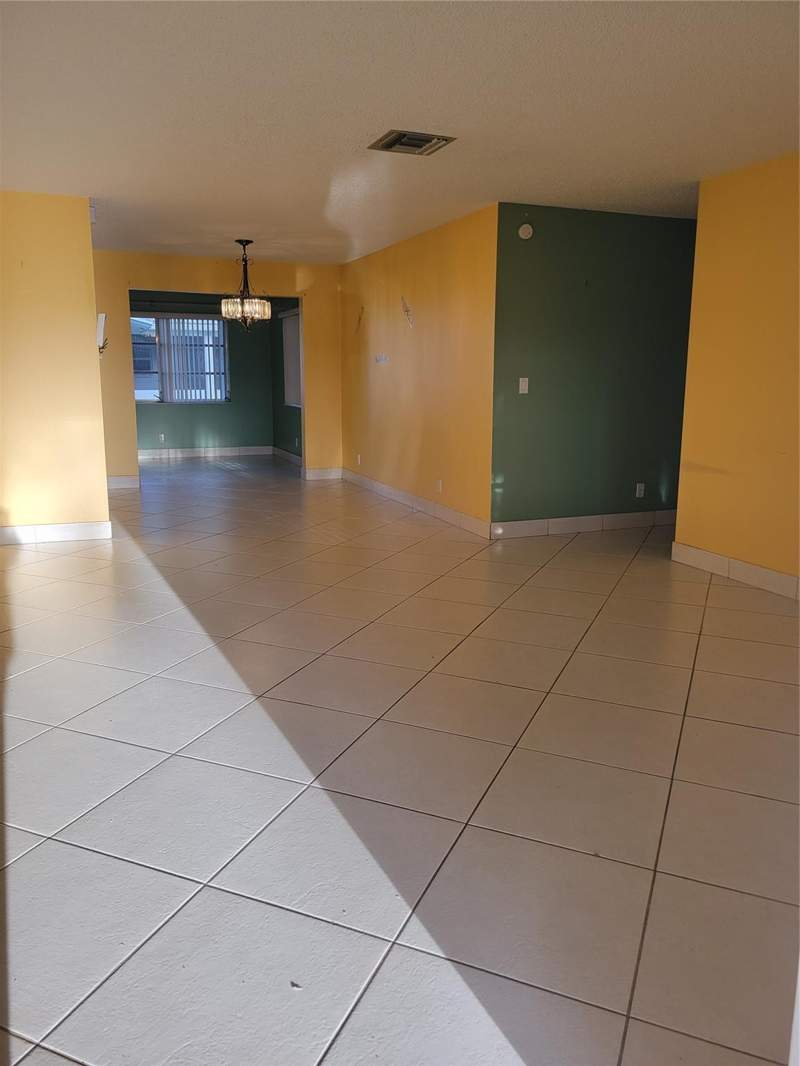 2 bedroom Single Family Residence at 1170 NW 90th Avenue, Lauderdale West 3 Sec, Plantation — photo 2