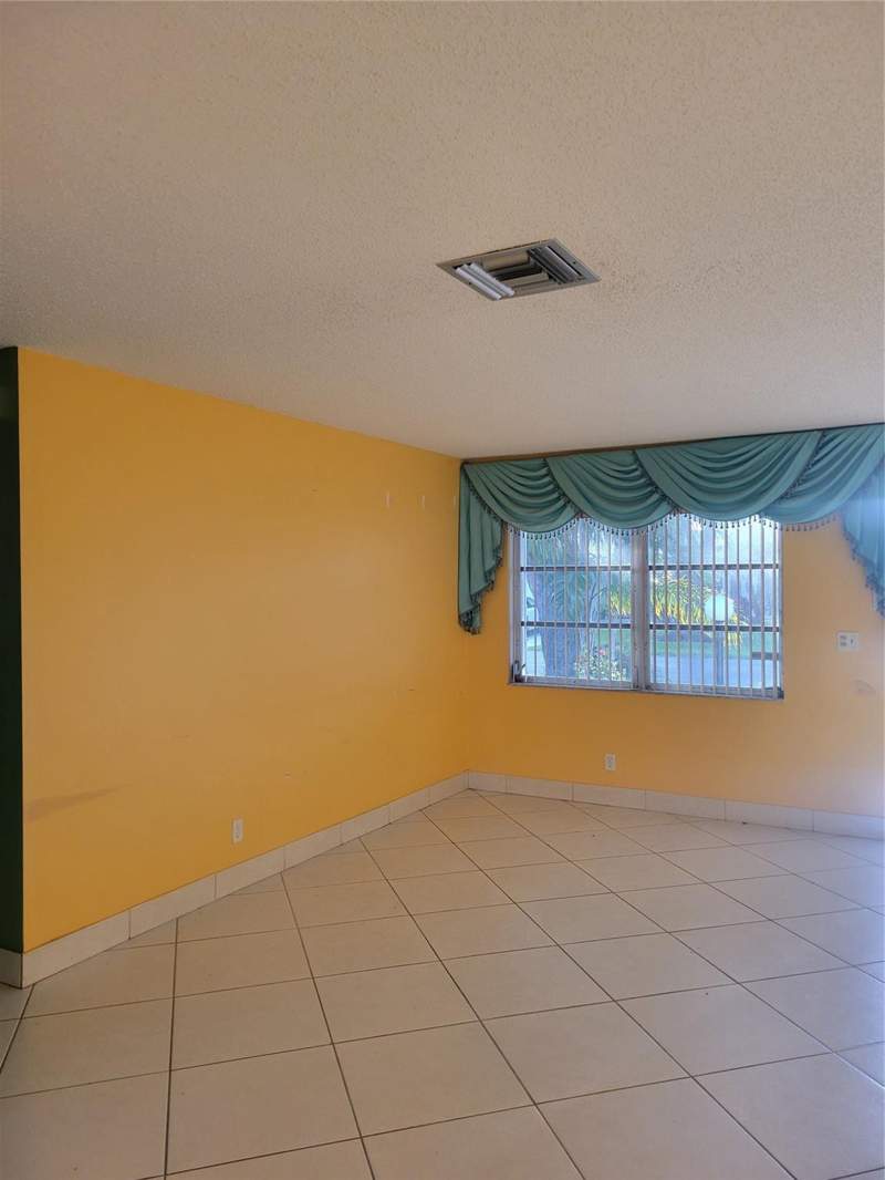 2 bedroom Single Family Residence at 1170 NW 90th Avenue, Lauderdale West 3 Sec, Plantation — photo 3