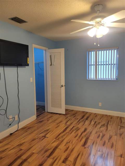 1170 NW 90th Avenue, Plantation FL - photo 7 of 18