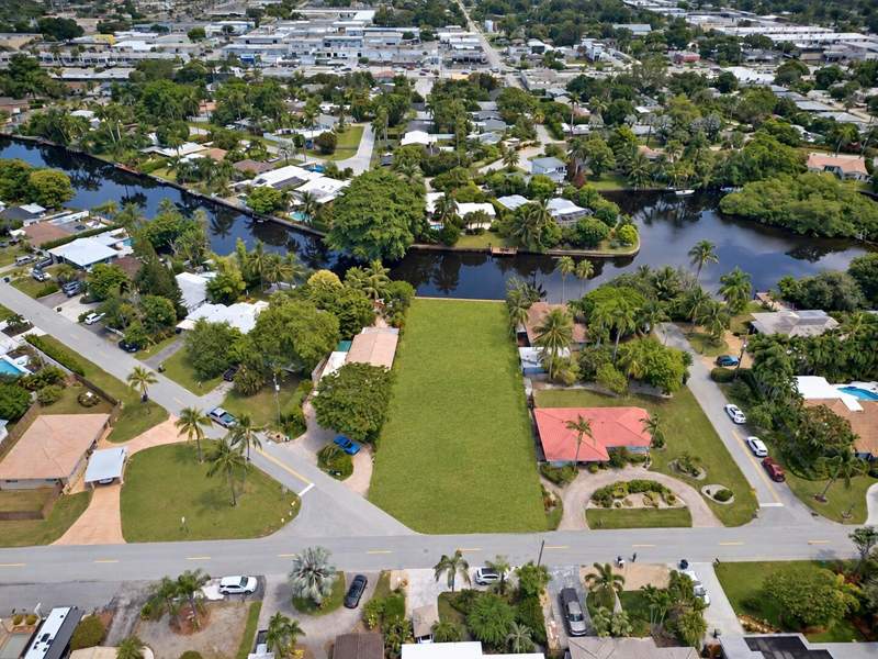 3 bedroom Single Family Residence at 201 NE 29th Street, Almar Estates Resub, Wilton Manors — photo 3