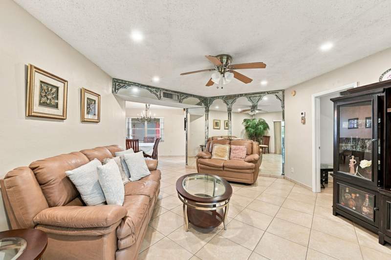 2 bedroom Condominium at 4000 NW 44th Avenue #208, Sapphire Condo, Lauderdale Lakes — photo 5