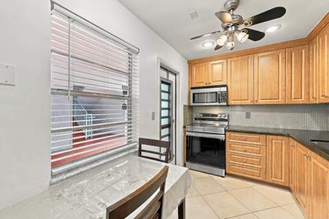 4000 NW 44th Avenue #208, Lauderdale Lakes FL - photo 8 of 48