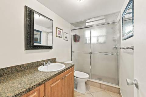 4000 NW 44th Avenue #208, Lauderdale Lakes FL - photo 20 of 48
