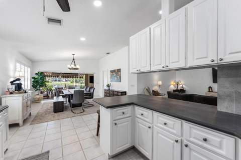 2689 Livingston Lane, West Palm Beach FL - photo 8 of 57