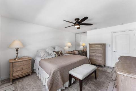 2689 Livingston Lane, West Palm Beach FL - photo 17 of 57