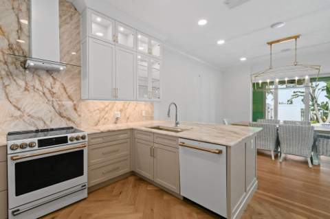 104 Intracoastal Circle, Tequesta FL - photo 10 of 50