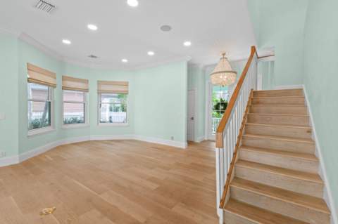 104 Intracoastal Circle, Tequesta FL - photo 21 of 50