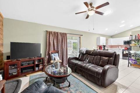 432 NW Sherry Lane, Port St. Lucie FL - photo 8 of 21
