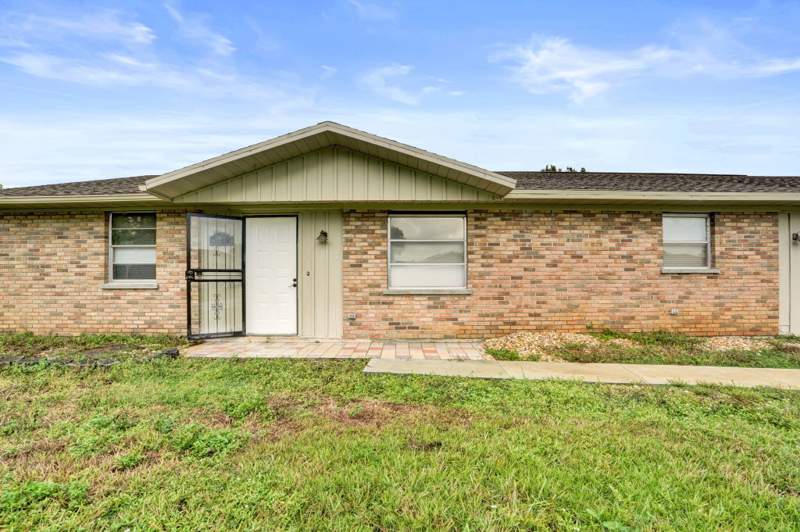 4 bedroom Single Family Residence at 197 SW Twig Avenue, Port St Lucie Section 4, Port St. Lucie — photo 2