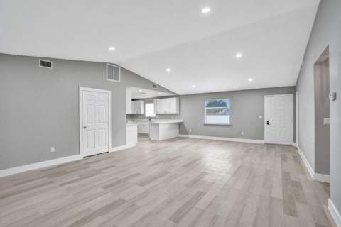 197 SW Twig Avenue, Port St. Lucie FL - photo 6 of 33