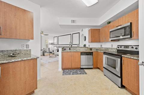 140 SW Peacock Boulevard #21-103, Port St. Lucie FL - photo 14 of 39
