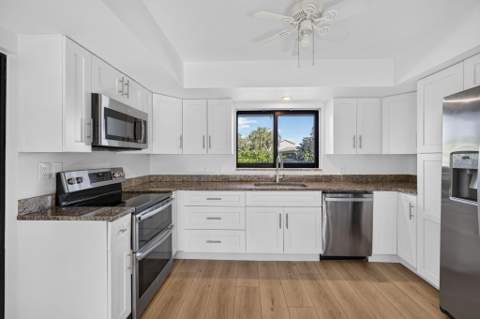 13504 Crosspointe Drive, Palm Beach Gardens FL - photo 20 of 66